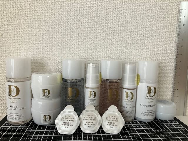 ジュランツ トライアル10品を定規と並べて大きさを比べたところ